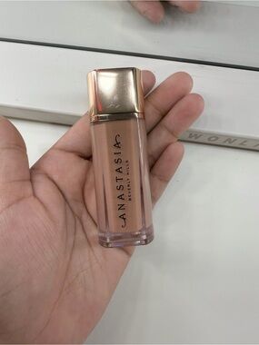 Anastasia Beverly Hills “Peachy Nude”  Lip Velvet